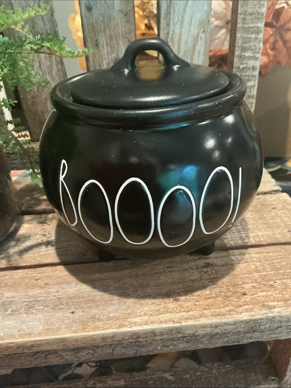 EUC - Rae Dunn BOOO! Halloween Cauldron